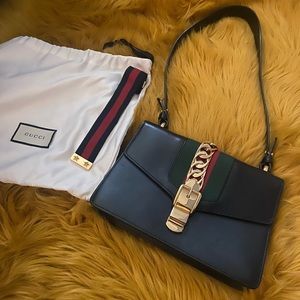 100% Authentic Used! Gucci Small Sylvie shoulder handbag